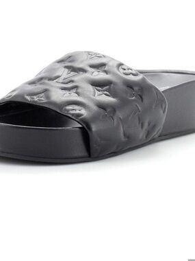 Louis Vuitton Women's Jumbo Flatform Mule Sandals Size 40